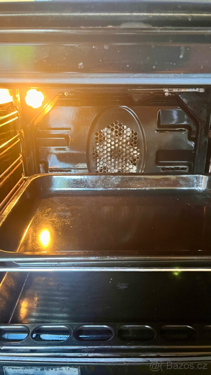 Vestavná troubu Beko - 3