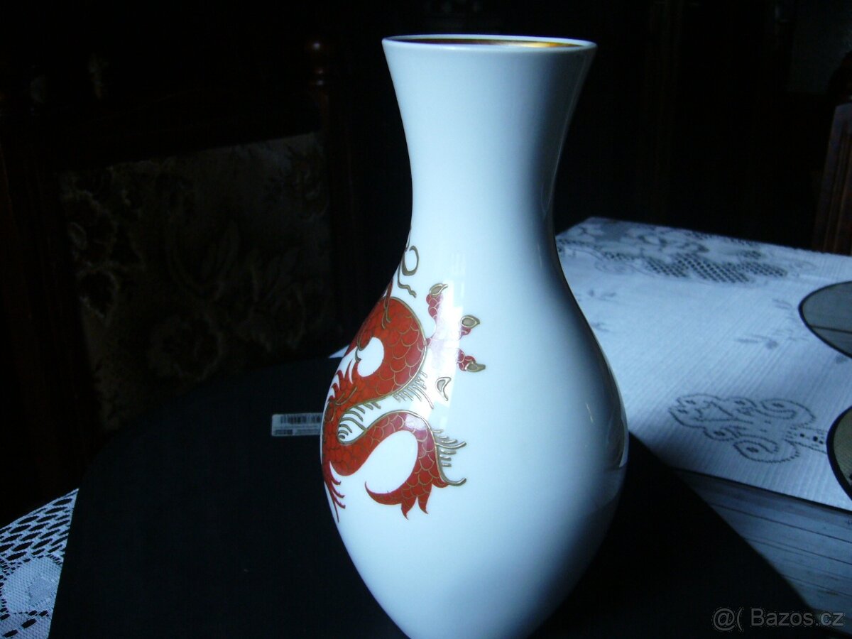 PORCELÁNOVÁ VÁZA S DRAKY - 3