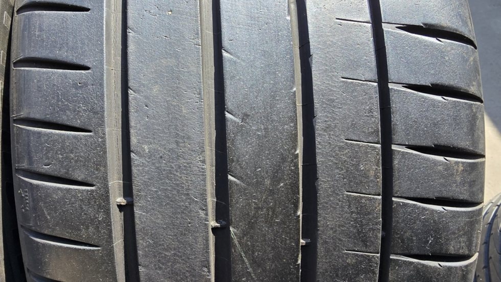 Letní pneu 275/40/19 Michelin - 3