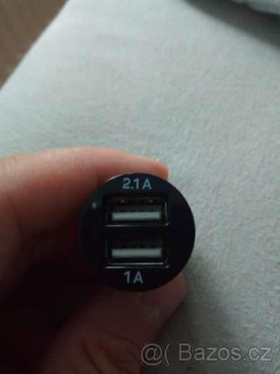 USB (2x) nabíječka do auta Nová - 3