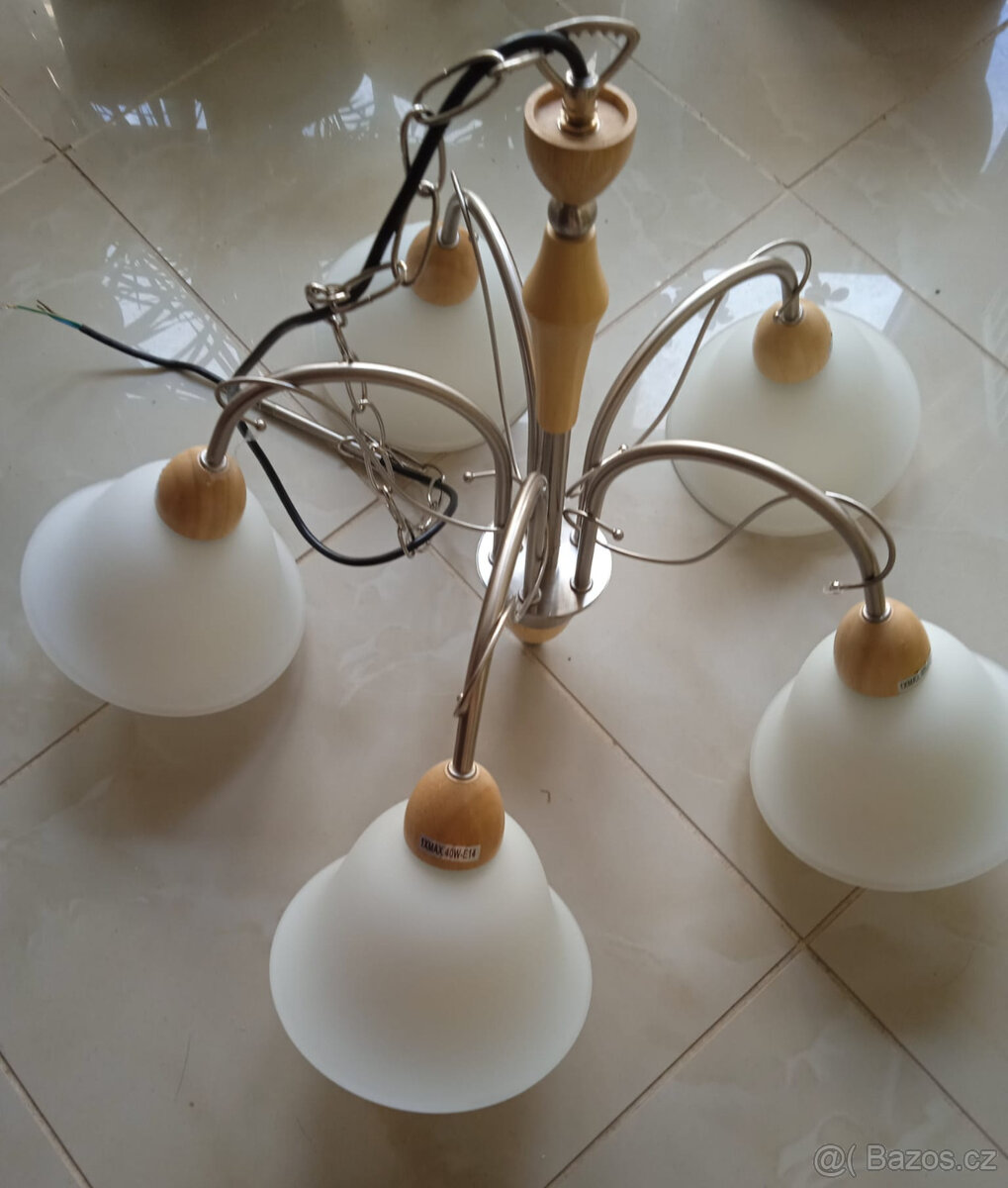 Lustr na řetězu - 3