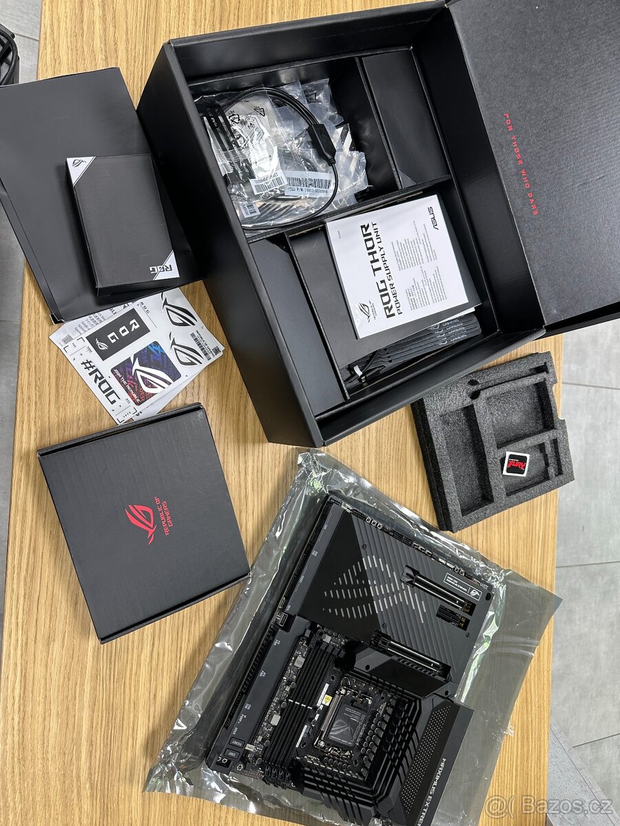 ROG MAXIMUS Z790 EXTREME - 3