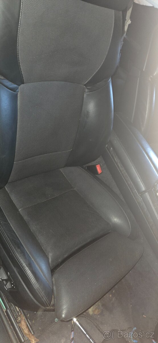 Bmw 7 f01 sedačky interiér - 3