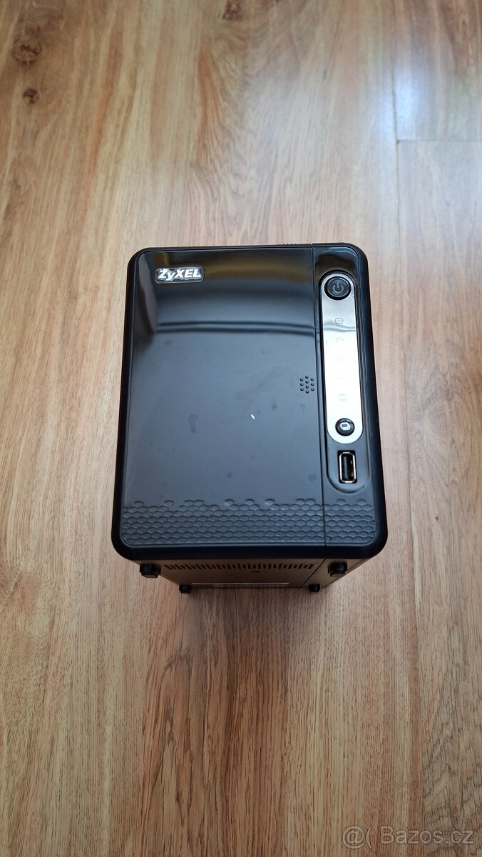 NAS ZyXEL NSA320S - 3
