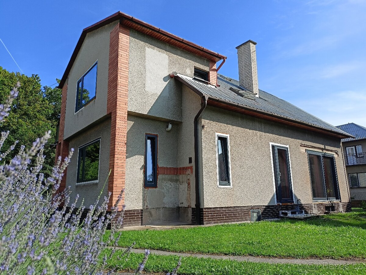 Prodej domu 222 m² s pozemkem 861 m², Lutonina u Vizovic - 3