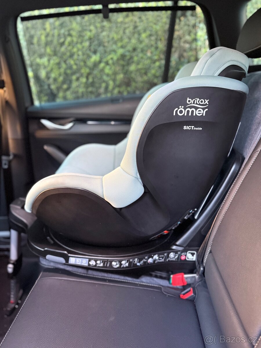 Autosedacka Dualfix 3 i-Size + baze a prodysna podlozka zopa - 3