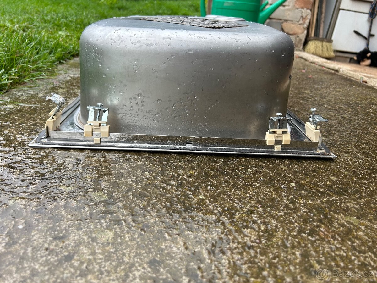 Nerezový dvojdřez - 3