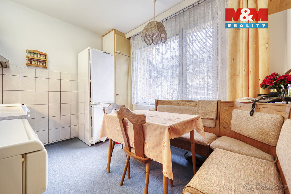 Prodej bytu 3+1 70 m² s lodžií v Železné Rudě, ul. U Řezné - 3