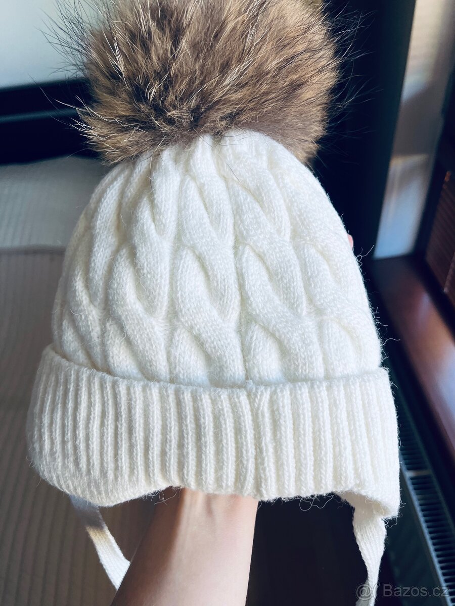 Dětská zimní čepice s pravou bambulí – pro holčičku - 3