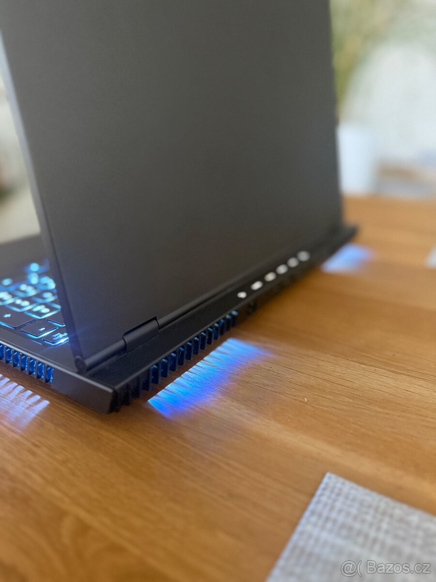 Lenovo Legion 7 16ACHg6 R7 32GB - 3