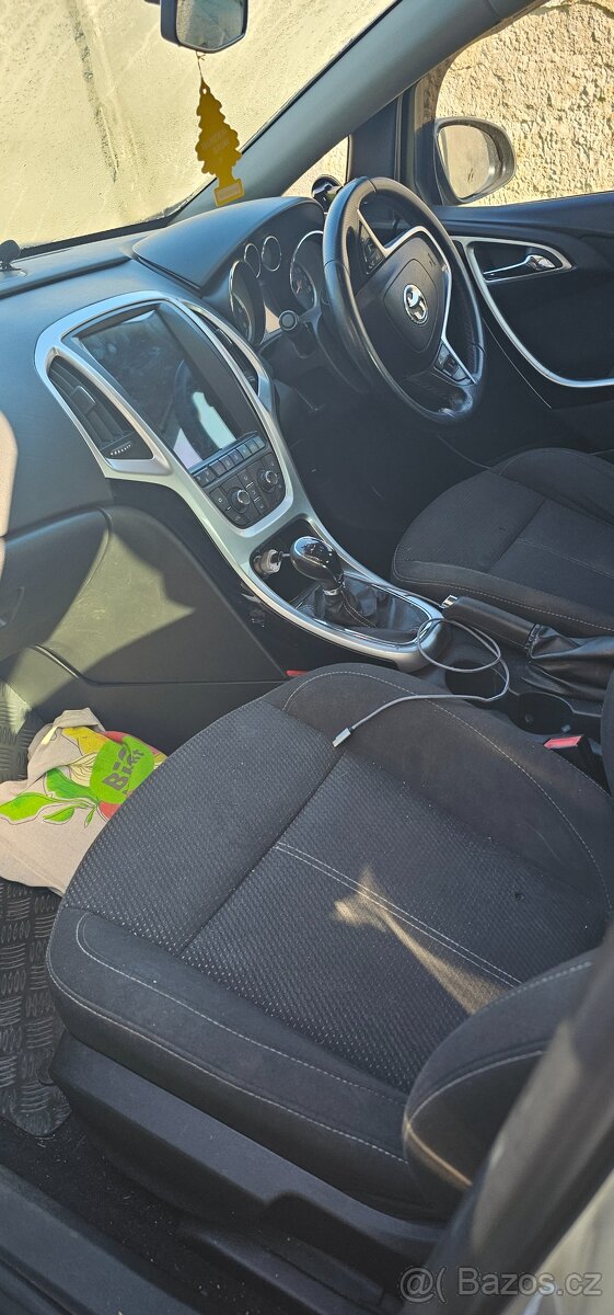 Prodám auto Opel ASTRA J CDTI 2.0 - 3