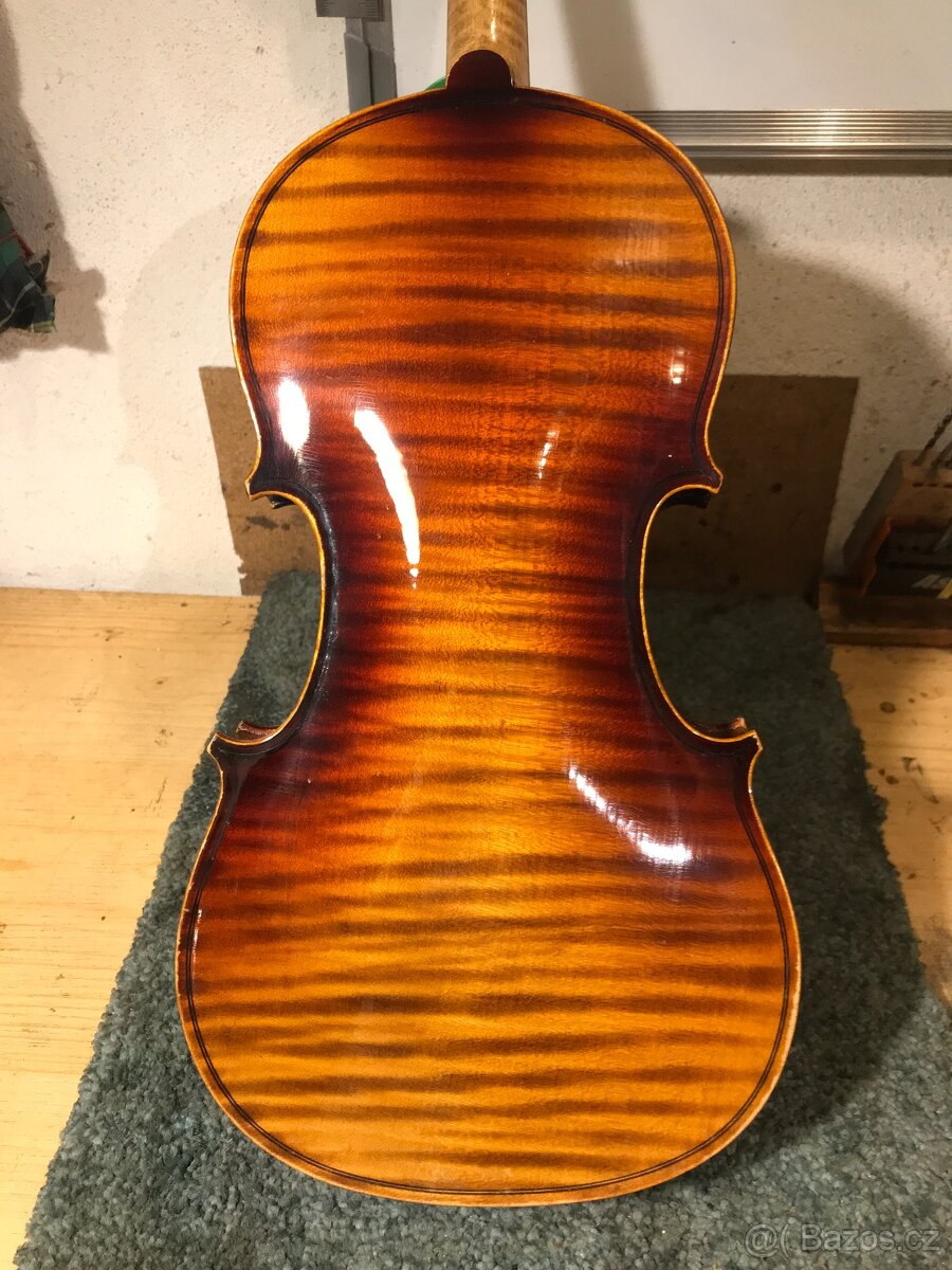 3/4 Housle k Hraní - 3