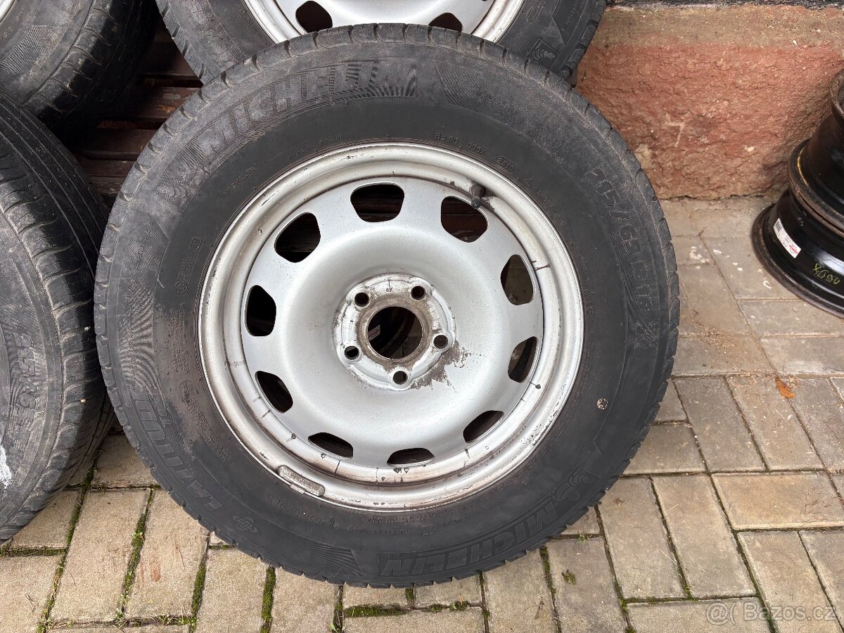 Sada letních kol Dacia Duster 5x114,3 - 3