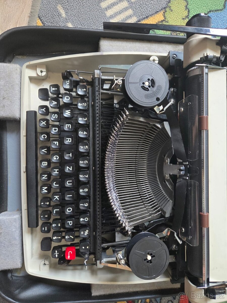 Psací stroj Consul 2225 - 3