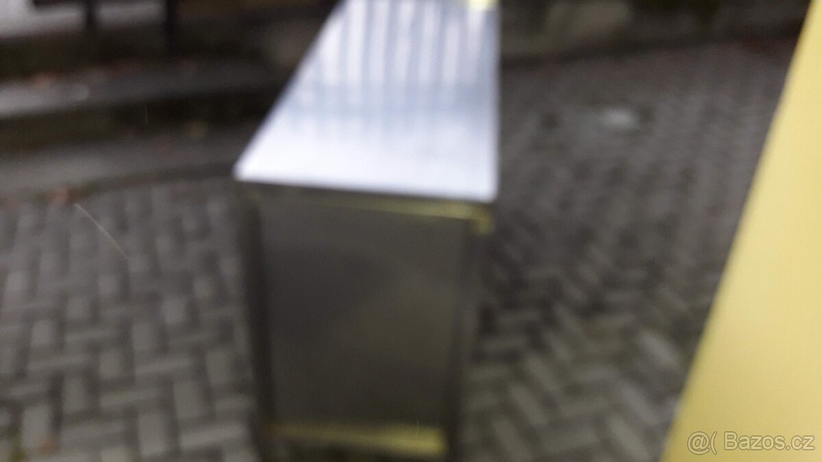 PROFI NERZ STŮL DO KUCHYNĚ - 3