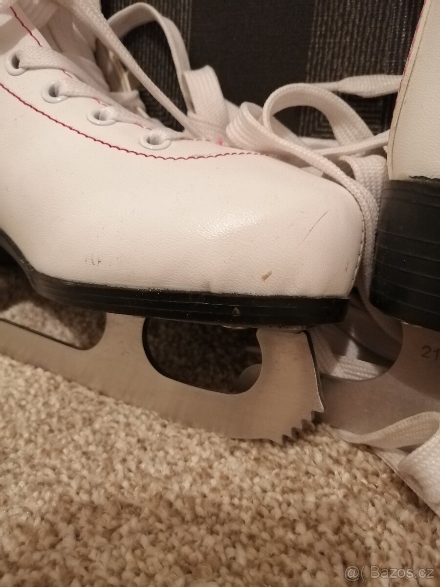 Dívčí brusle - 3