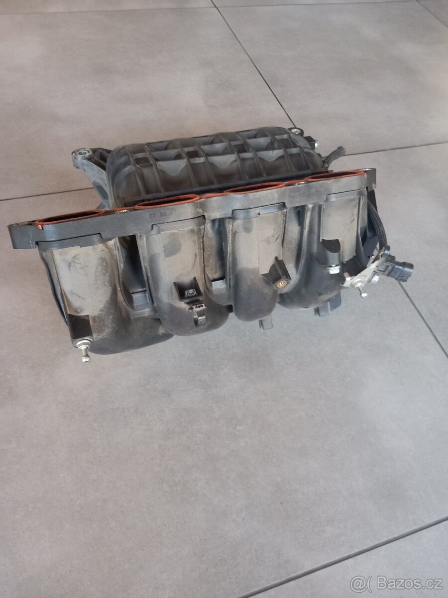 Sání motoru Toyota VERSO 2013- - 3