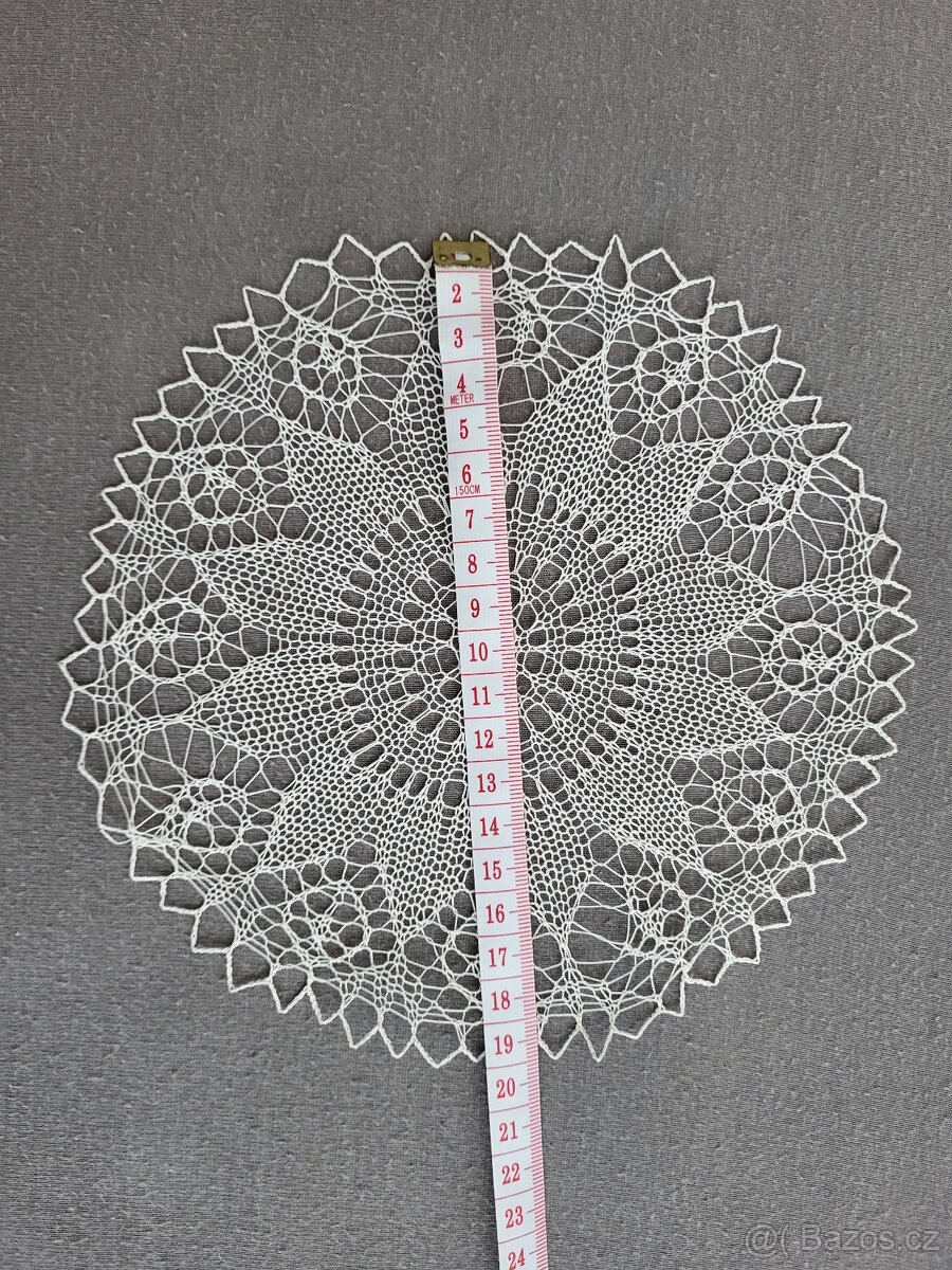 Háčkované prostírání 8 ks - 3