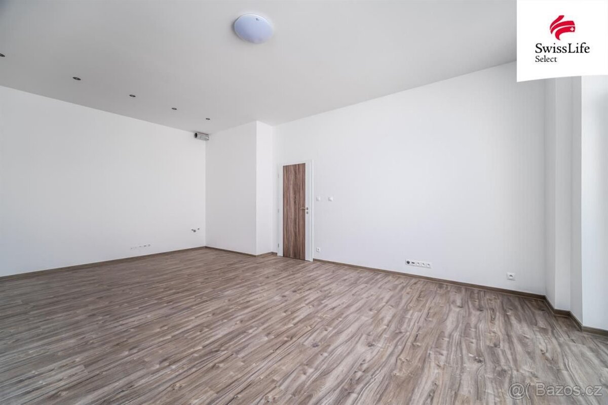 Prodej bytu 2+kk 70 m2 Moskevská, Karlovy Vary - 3