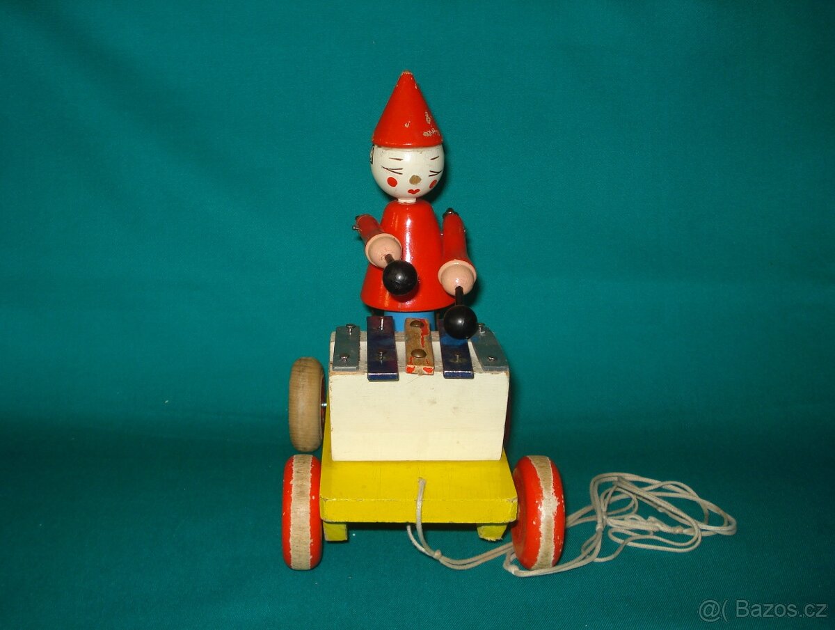 Stará dřevěná tahací hračka, hraje na xylofon - 3