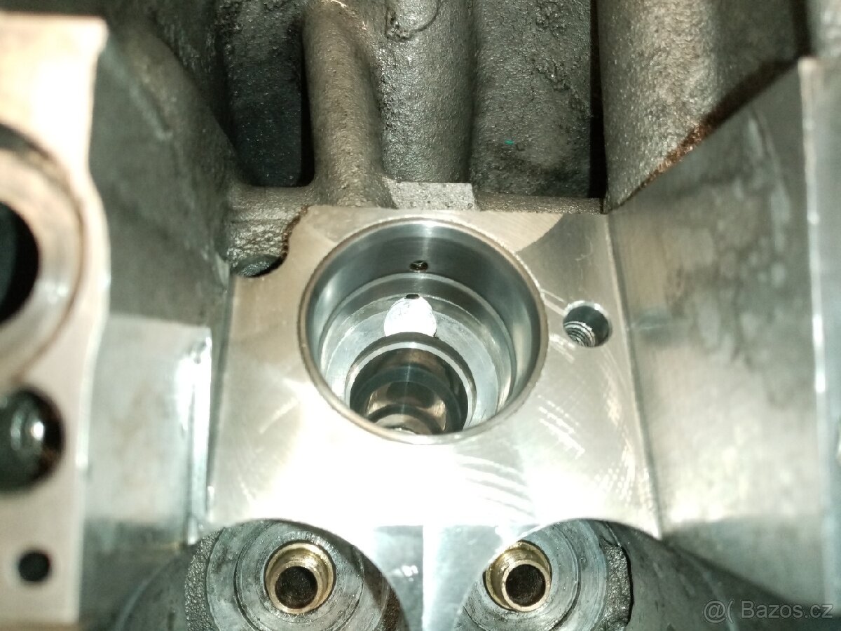 VW 2,0TDI 1,9TDI PD hlava motoru. - 3