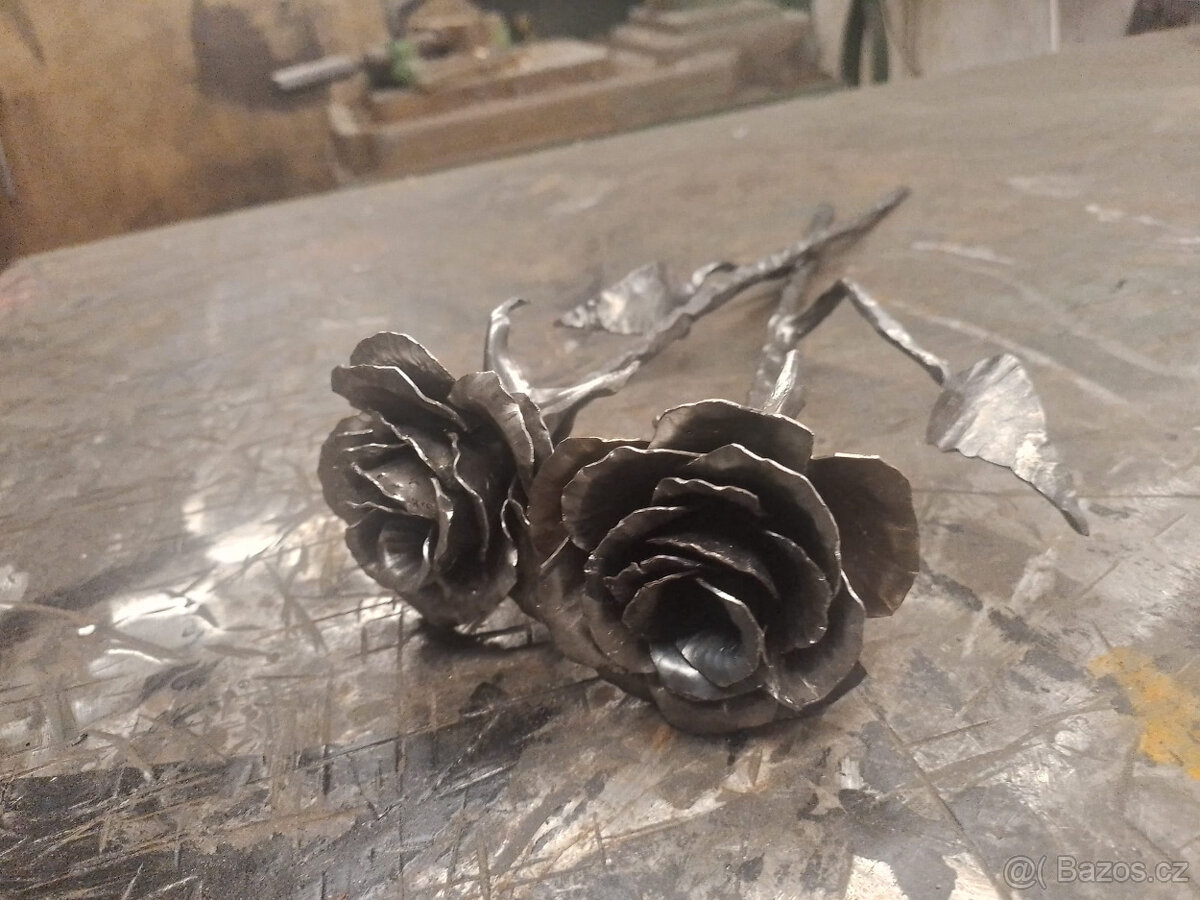 Kovaná růže - 3