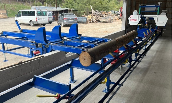 Prodám Kmenovou pásovou pilu PP 900 - 3