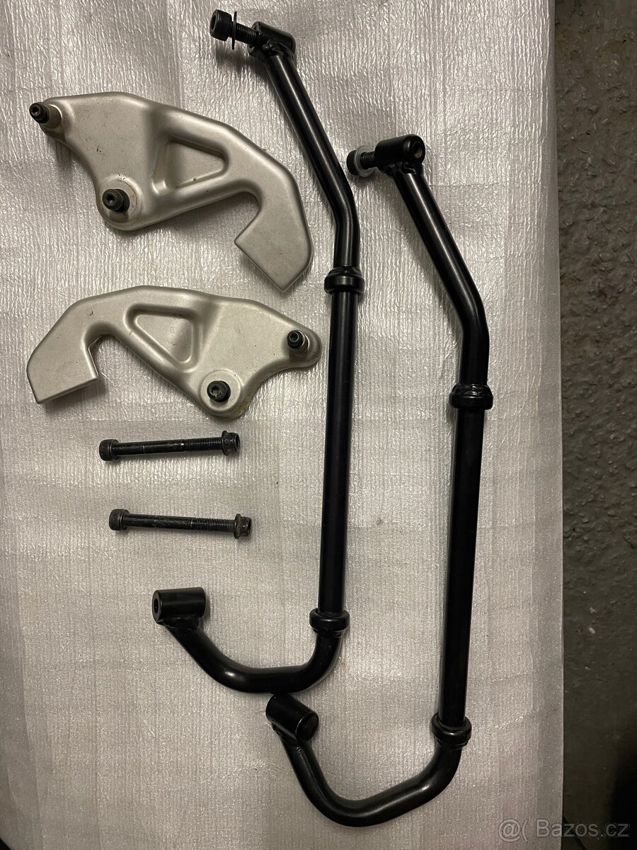 Tenere 660 (2009) - držáky kufru - 3