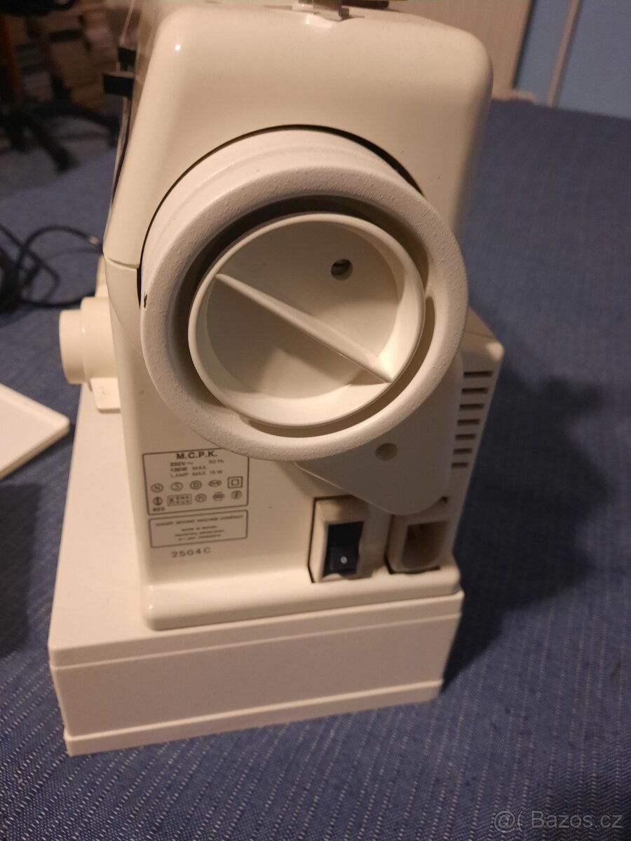 Singer - elektrický šicí stroj - perfektní stav - 3