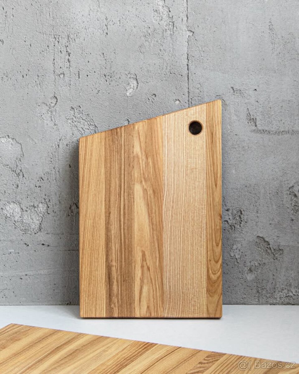 Dřevěné masivní krájecí prkno. - 3