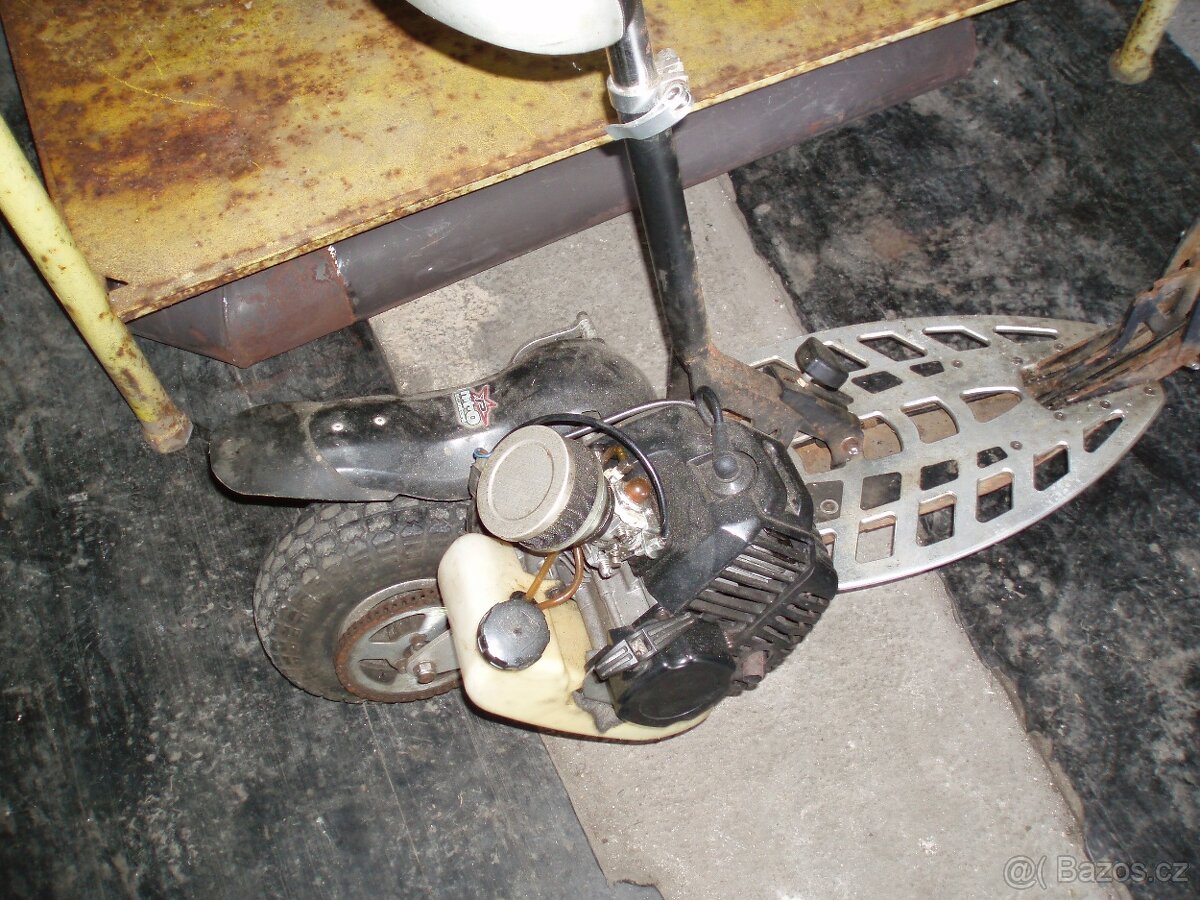 Motorová koloběžka SCOOTERS - 3