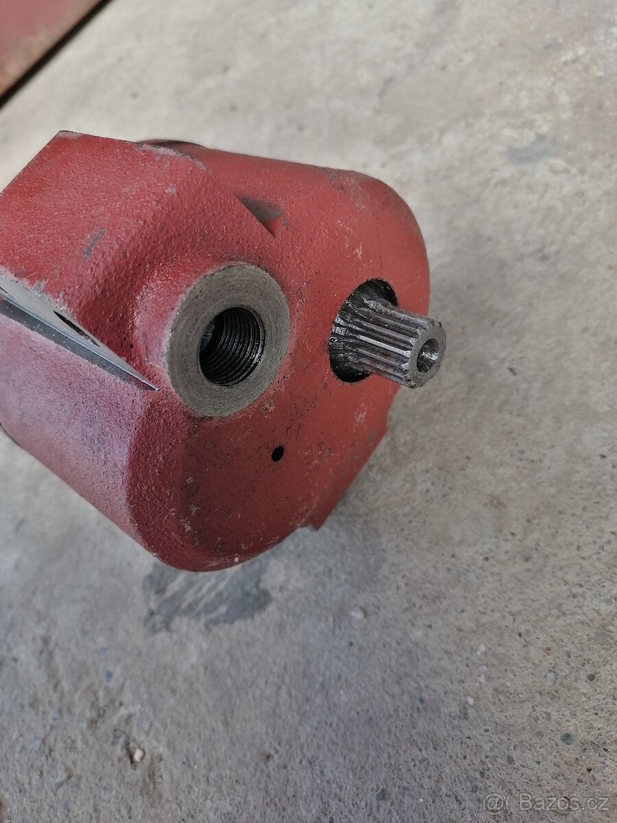 Zetor pumpa a čerpadlo UŘ - 3