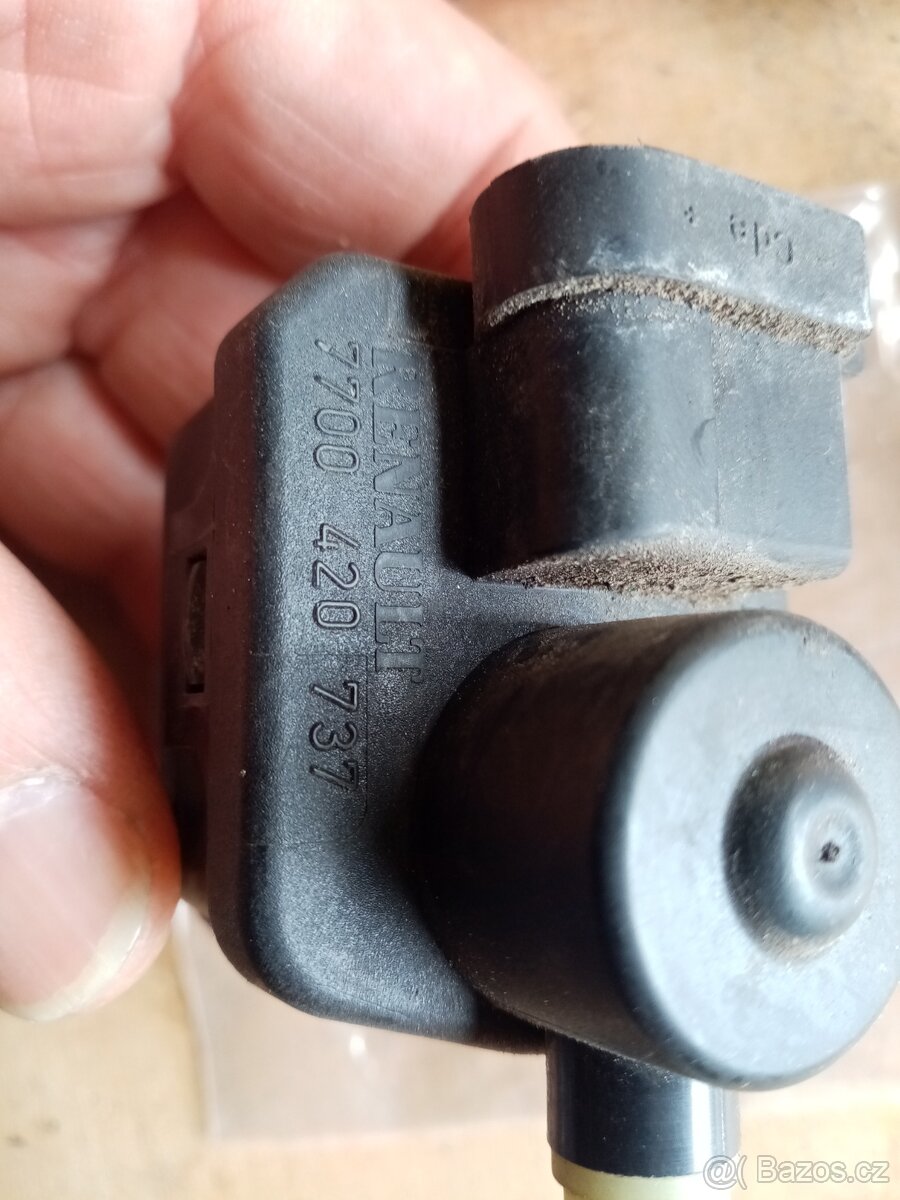 RENAULT CENTRÁLNÍ ZAMYKÁNÍ + SERVO SVĚTLA - 3