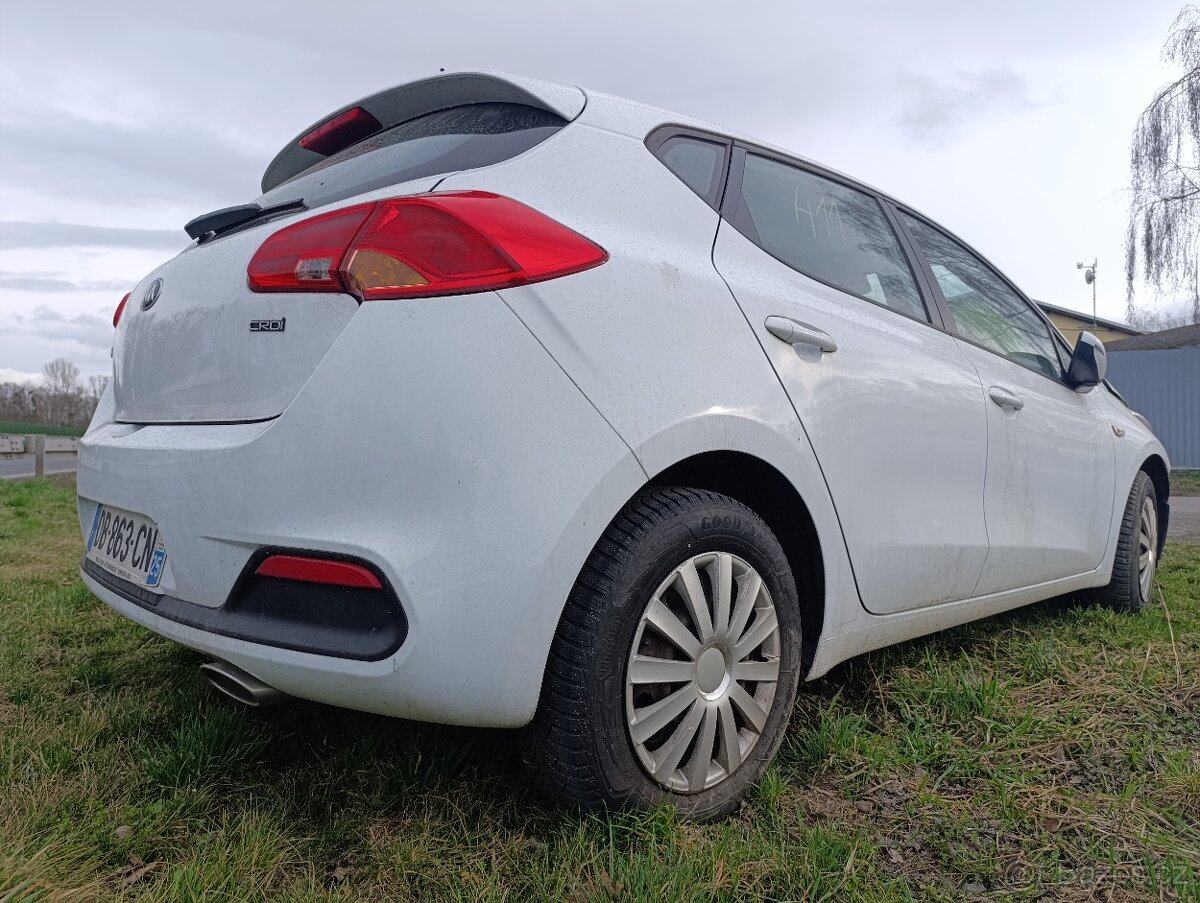 Kia Ceed 1.4 66kw na díly - 3