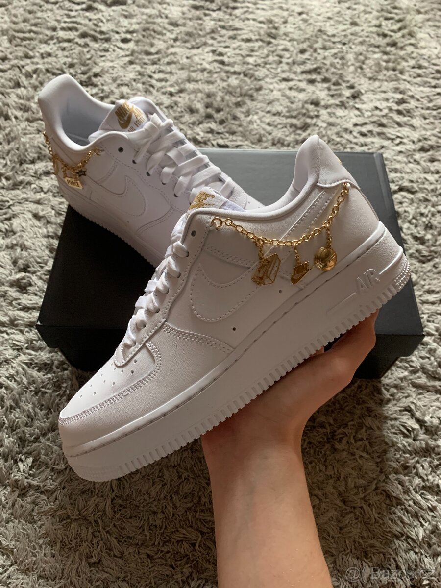 Nike Air Force 1 Low LX White Pendant - 3