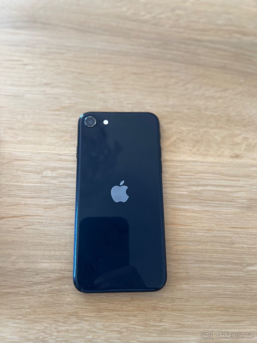 Apple iPhone SE 2022 - 3