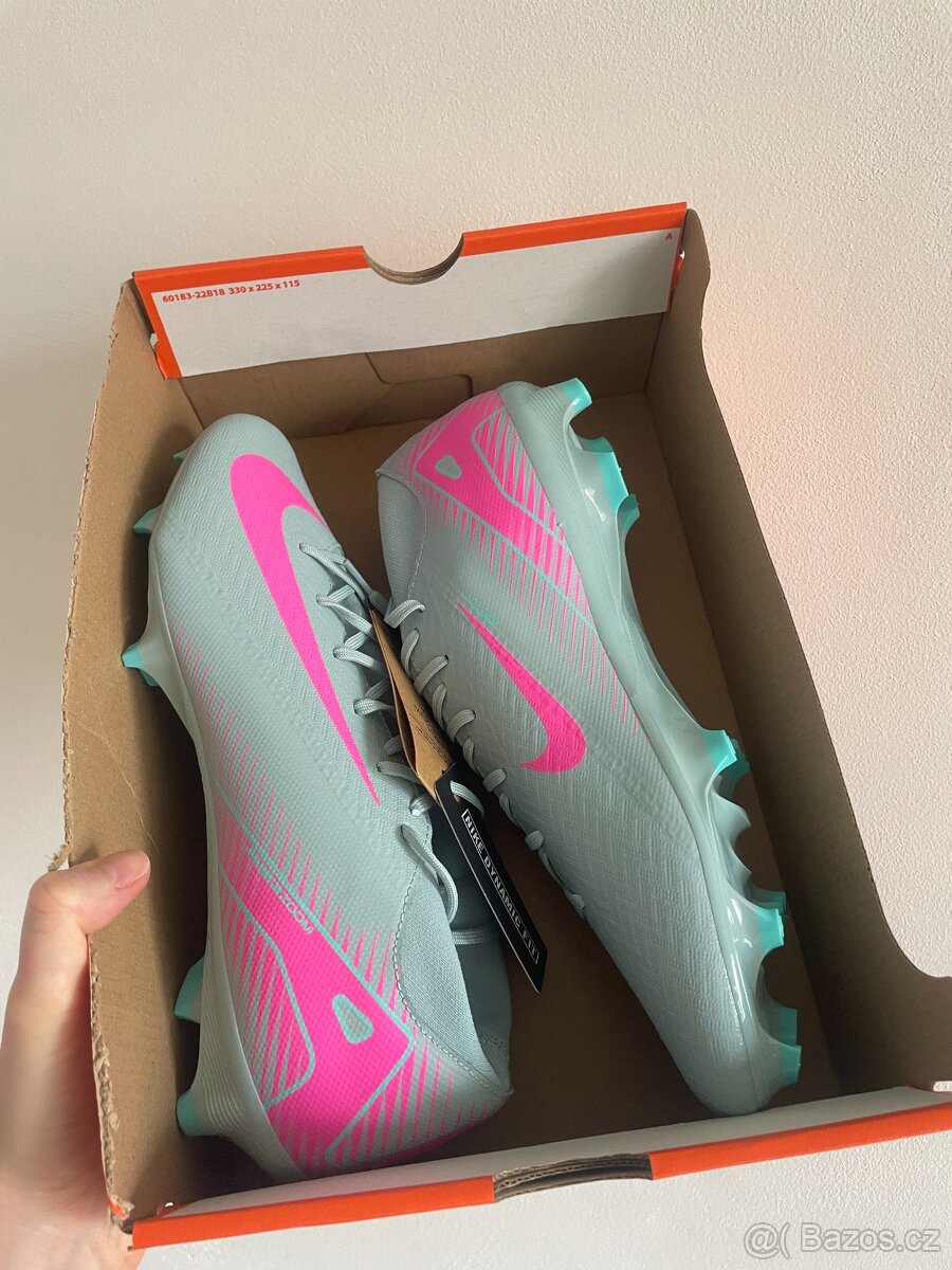 Kopačky NIKE, ADIDAS - 3