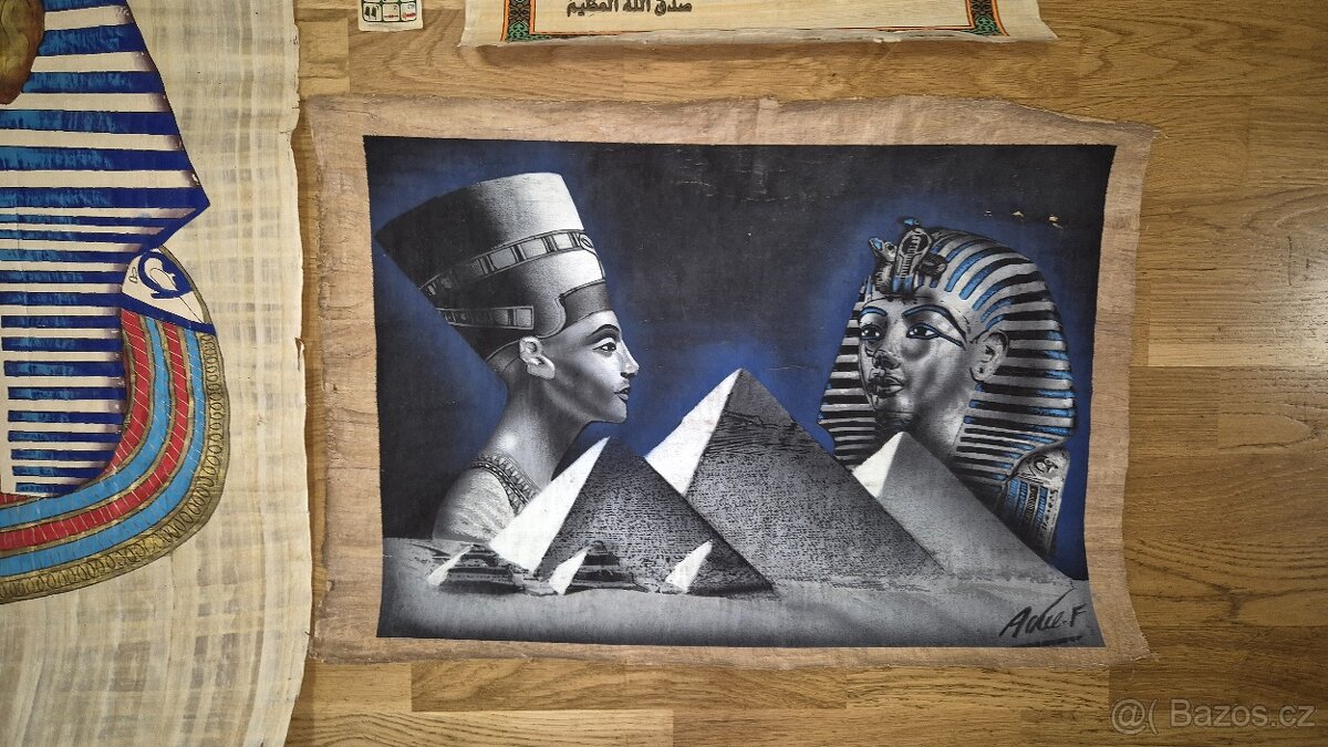 Papyrus Tutanchamon, Nefertiti, Pyramidy - 3