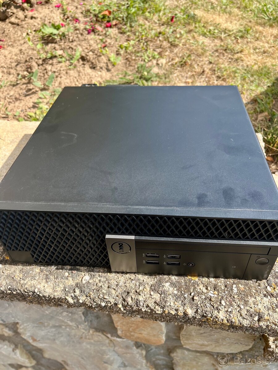 počítač Dell OptiPlex - 3