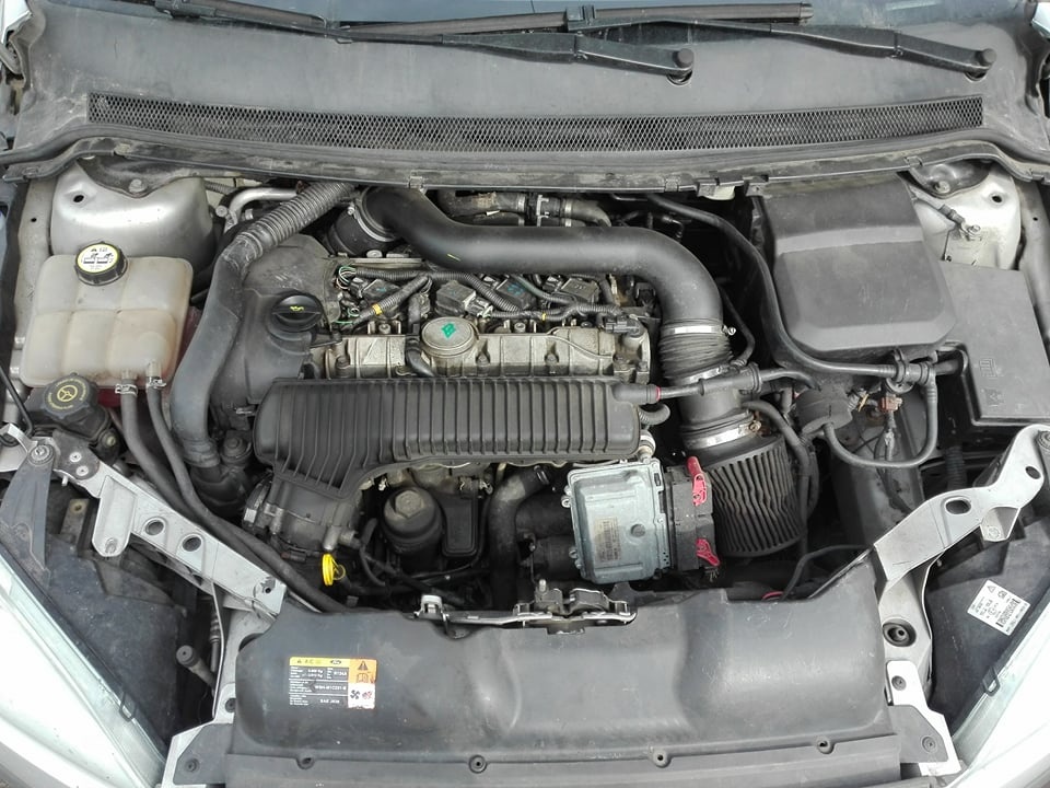 05 Ford FocusHatch, ST225 166kW, manuál - 3