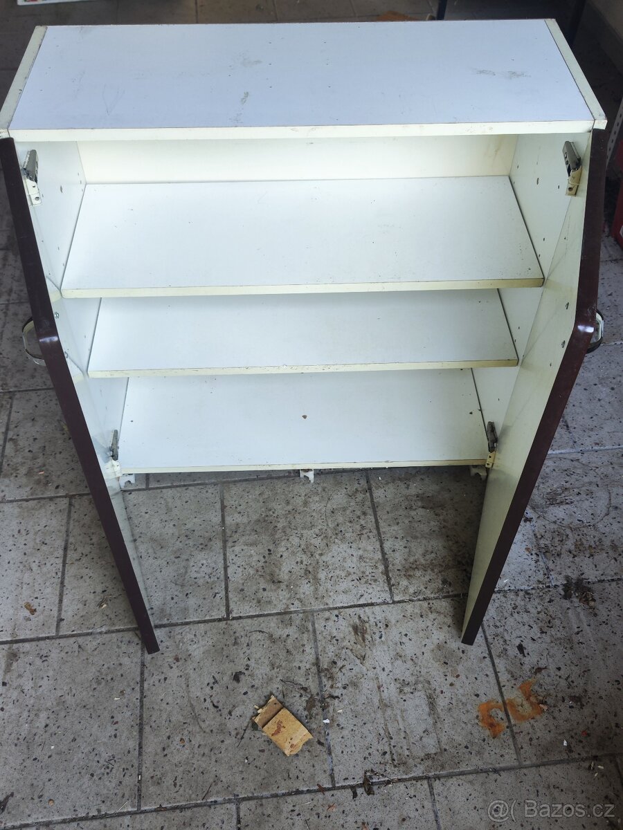 Prodám skříň - 3