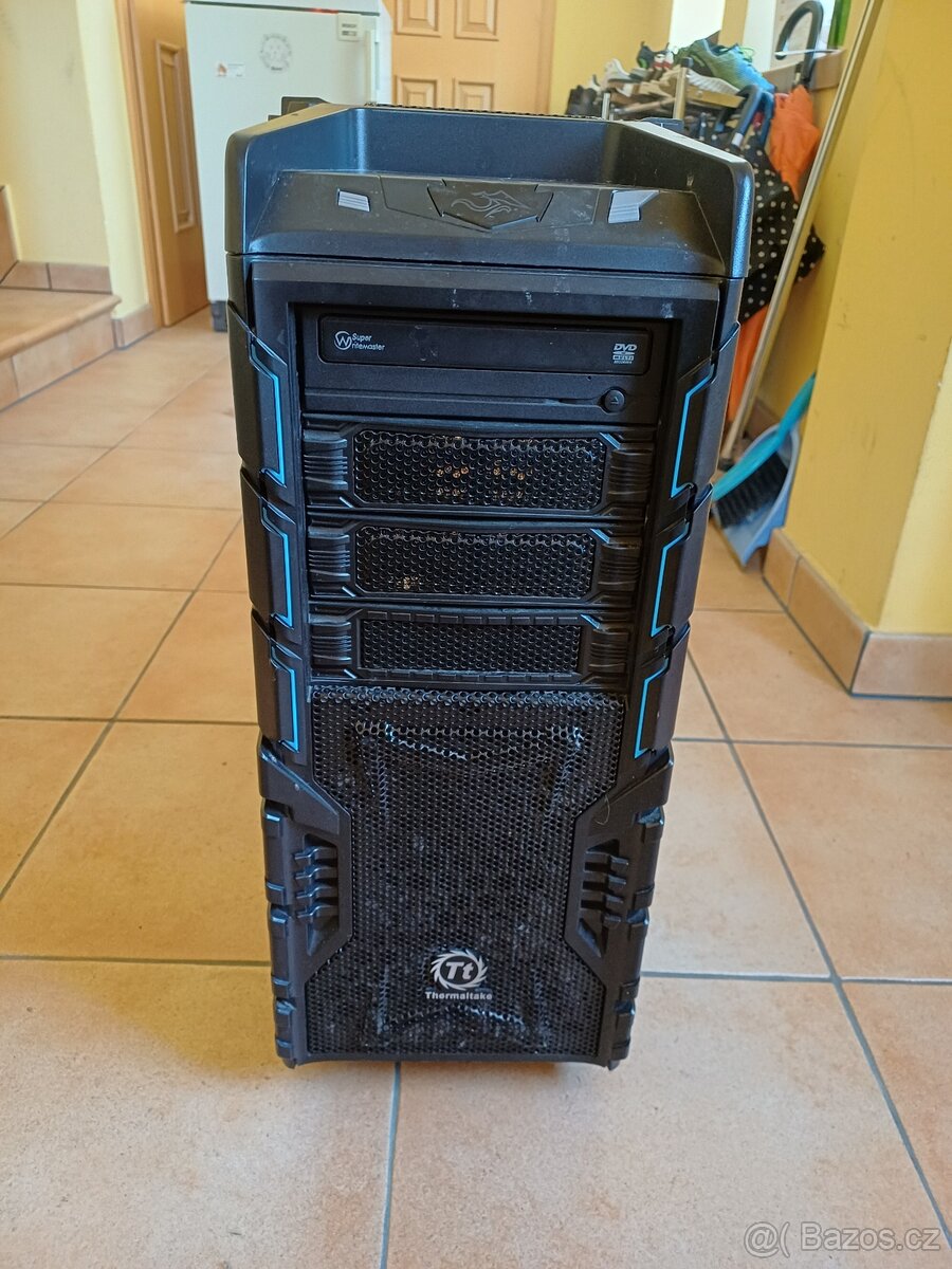 Prodám starší herní PC bednu Thermaltake - 3