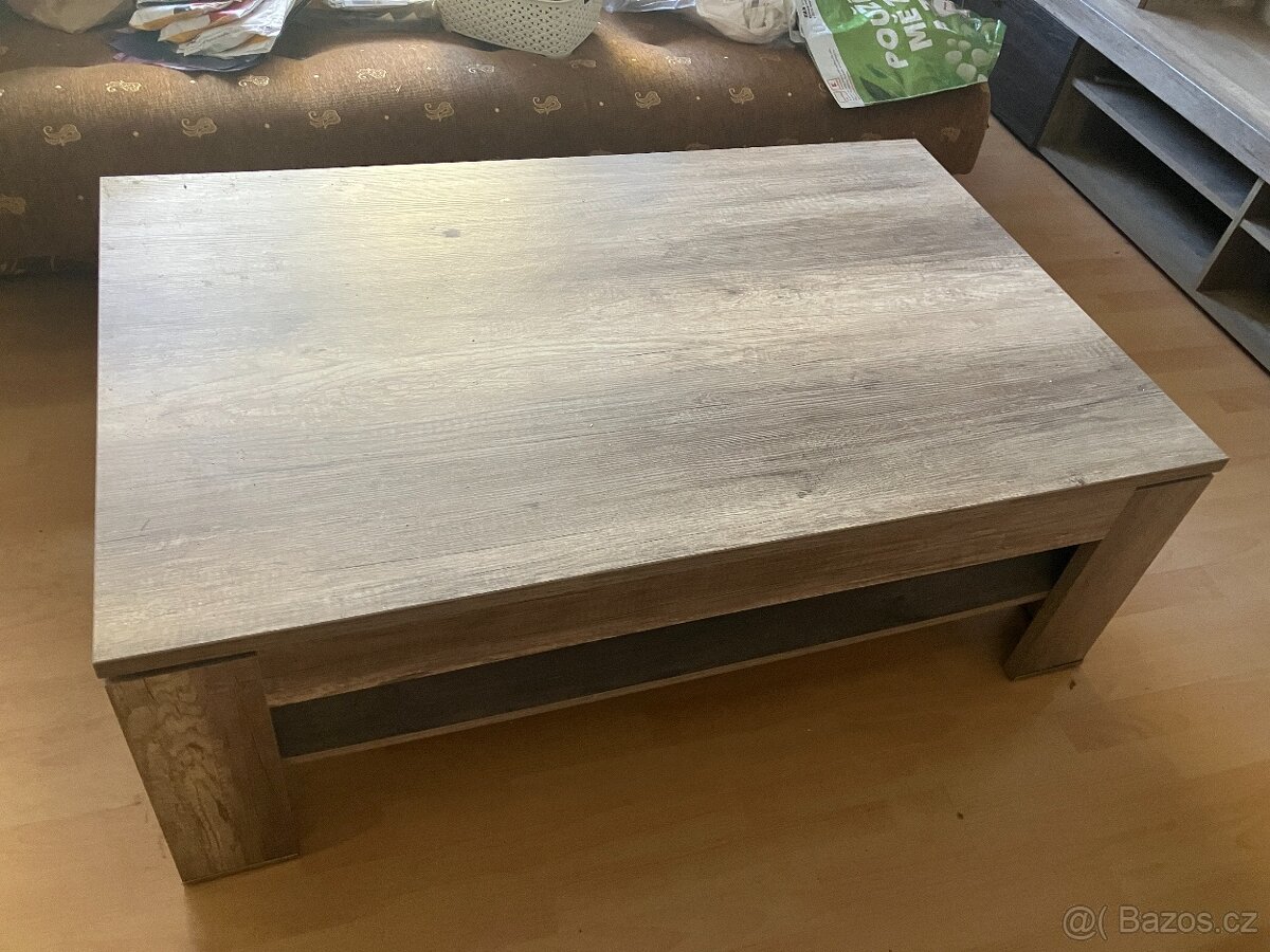 Prodej stěna + konferenční stolek + komoda - 3