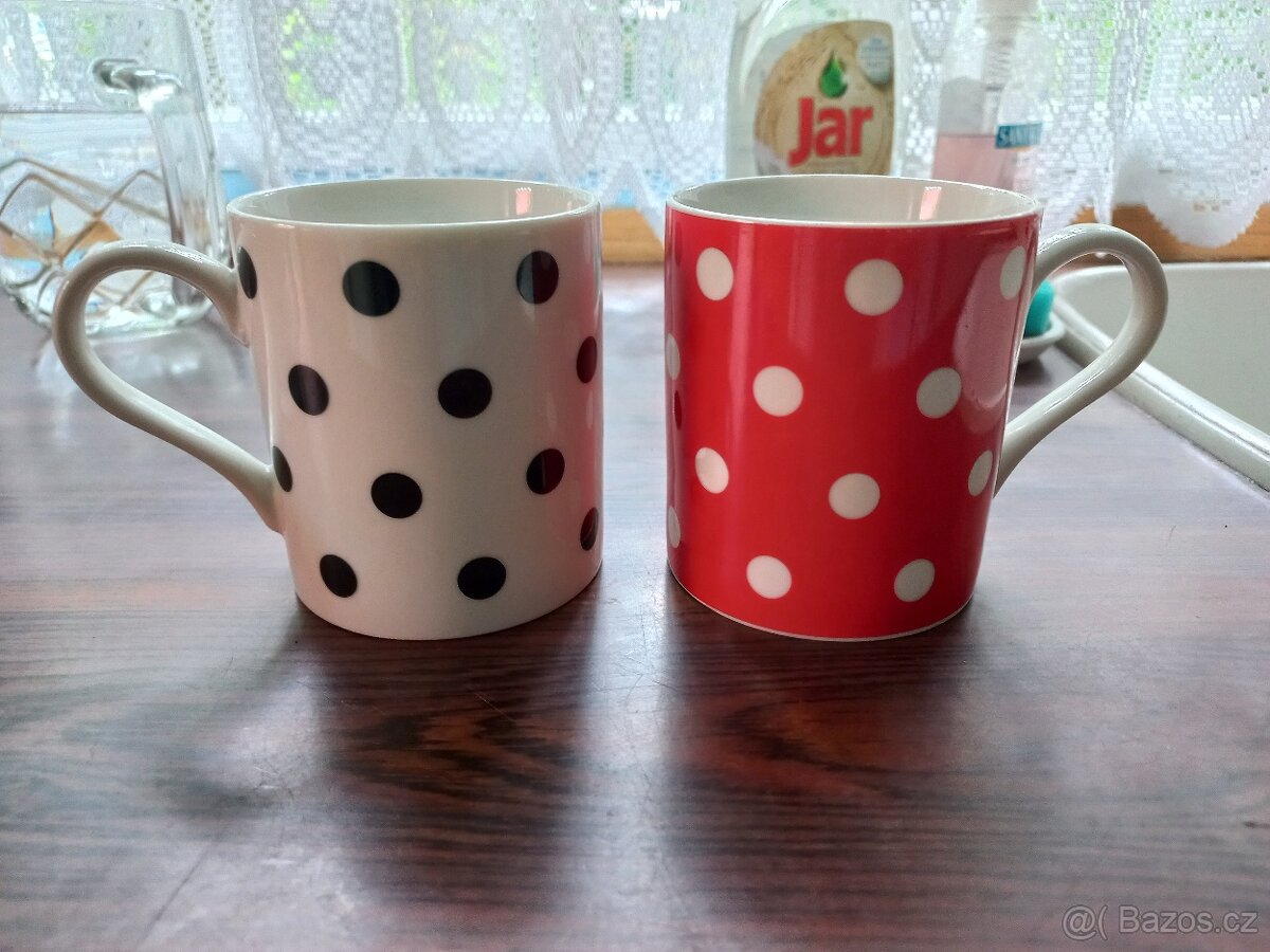 2x hrnek s puntíky +2x plecháček pro děti - 3