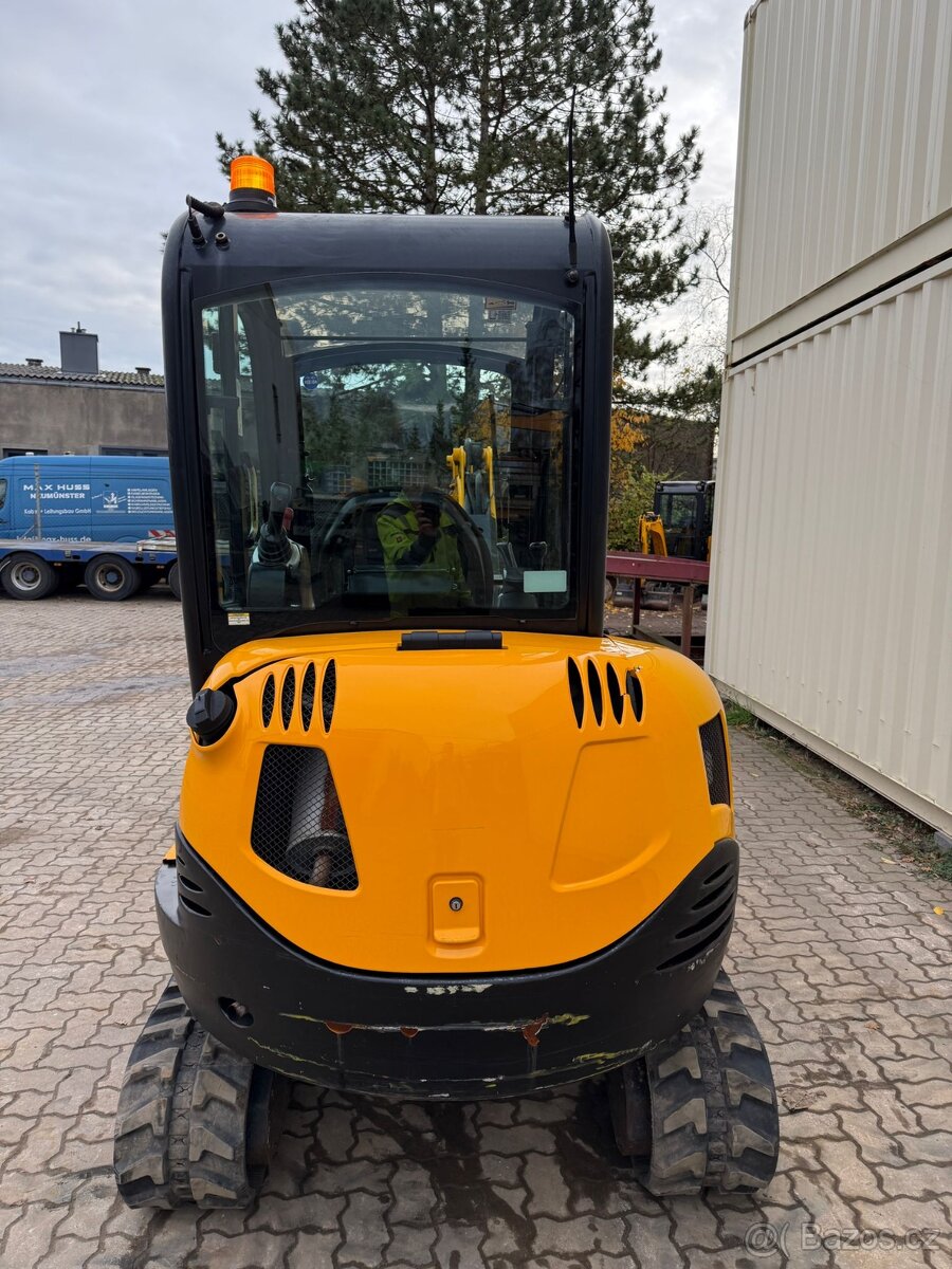 Prodám minibagr JCB 8026CTS - 3