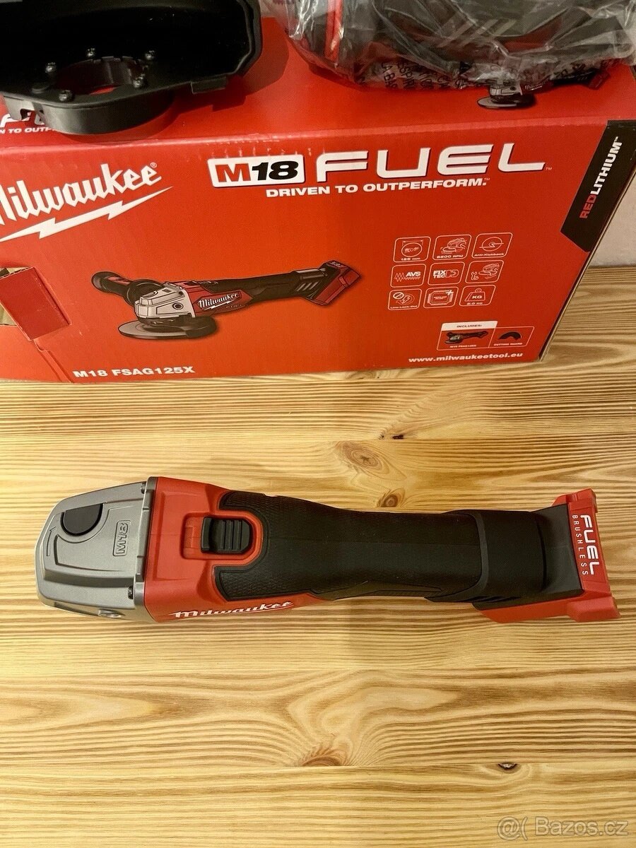 AKU úhlová bruska Milwaukee M18 FSAG125X - 3