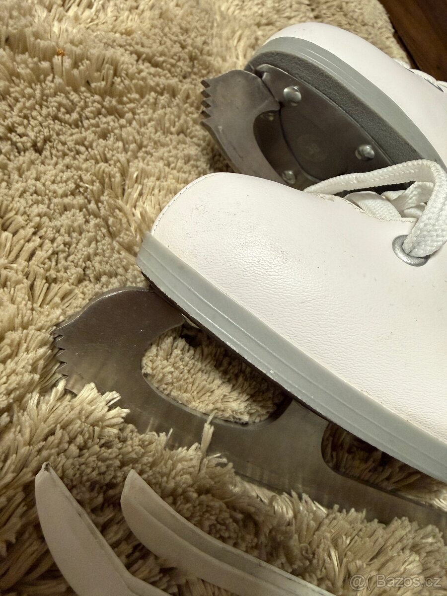 Dámské lední brusle Bladerunner velikost 38 - 3