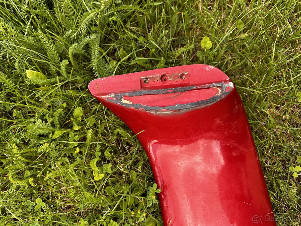 Zadní křídlo Škoda Felicia - 3