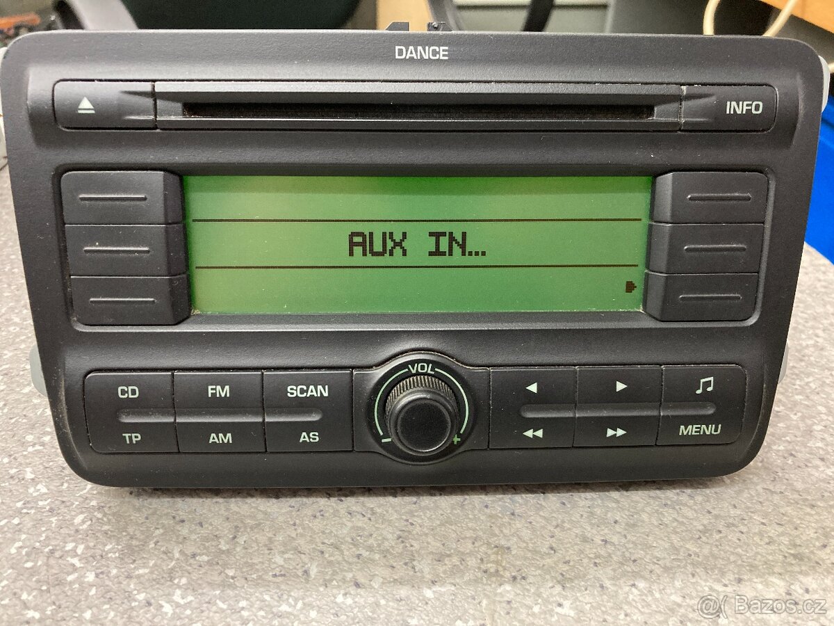 Autorádio Škoda Dance - 3