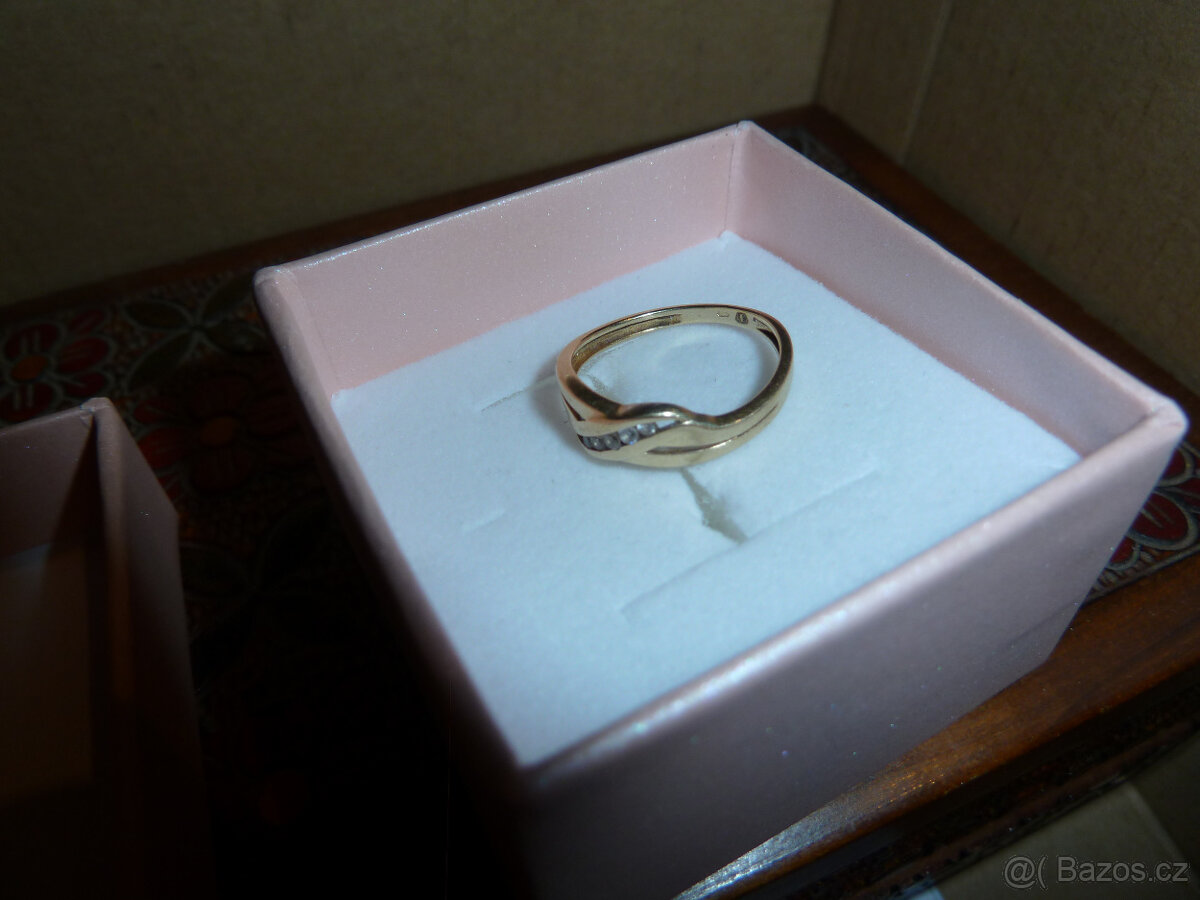 Zlatý prsten 585,jako nový - 3